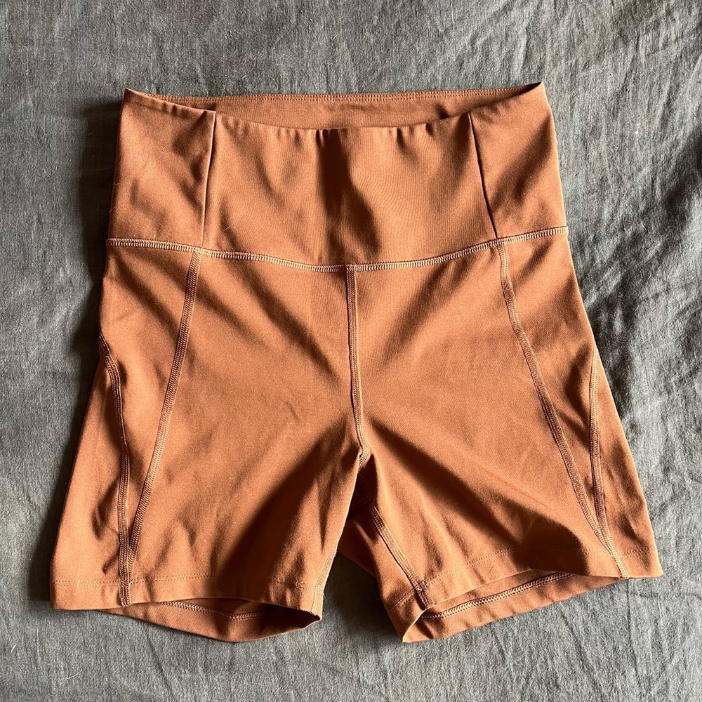 Girlfriend Collective High-Rise Run Short | size medium